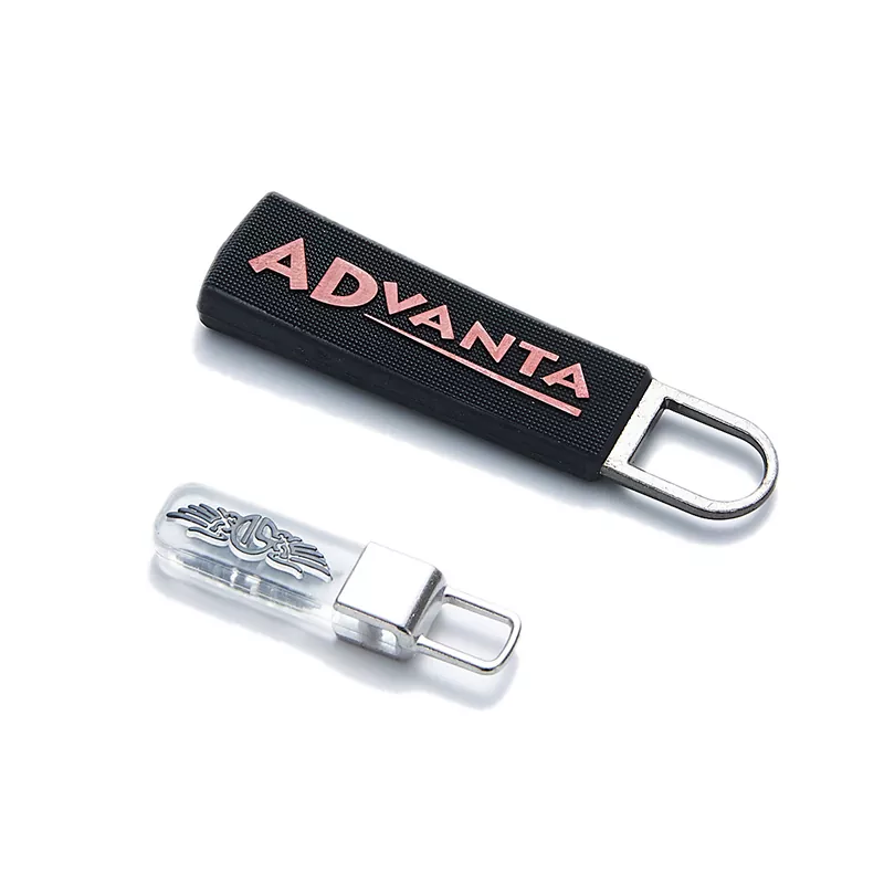 Estrattore in plastica per etichetta con logo