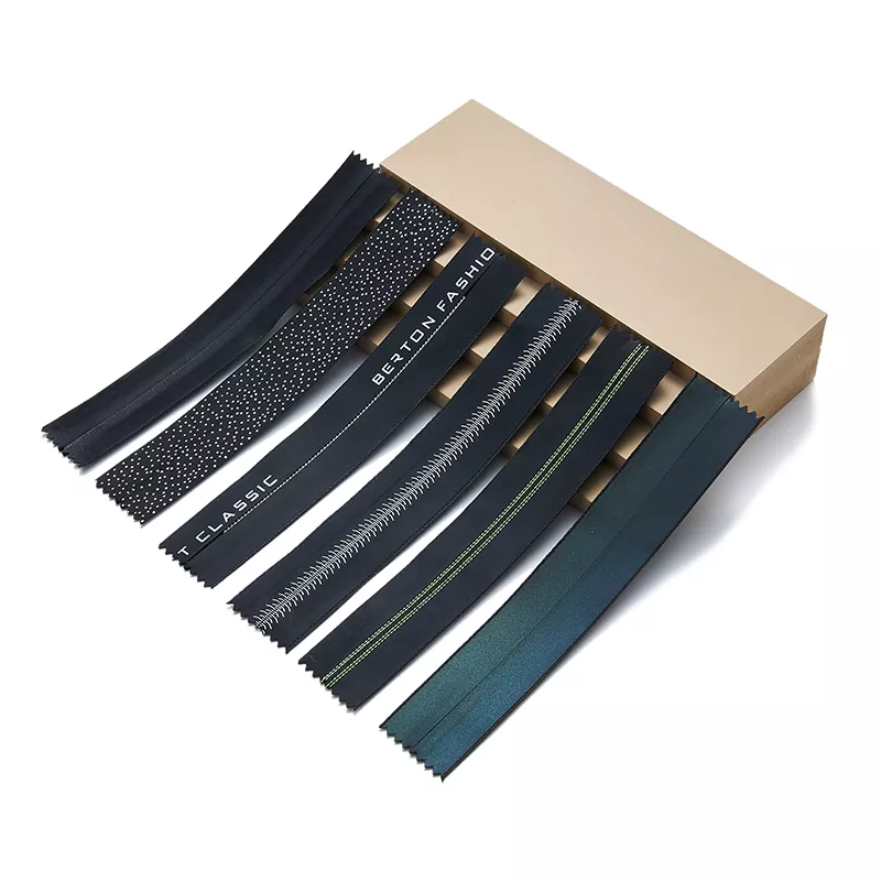 Cerniera in plastica impermeabile